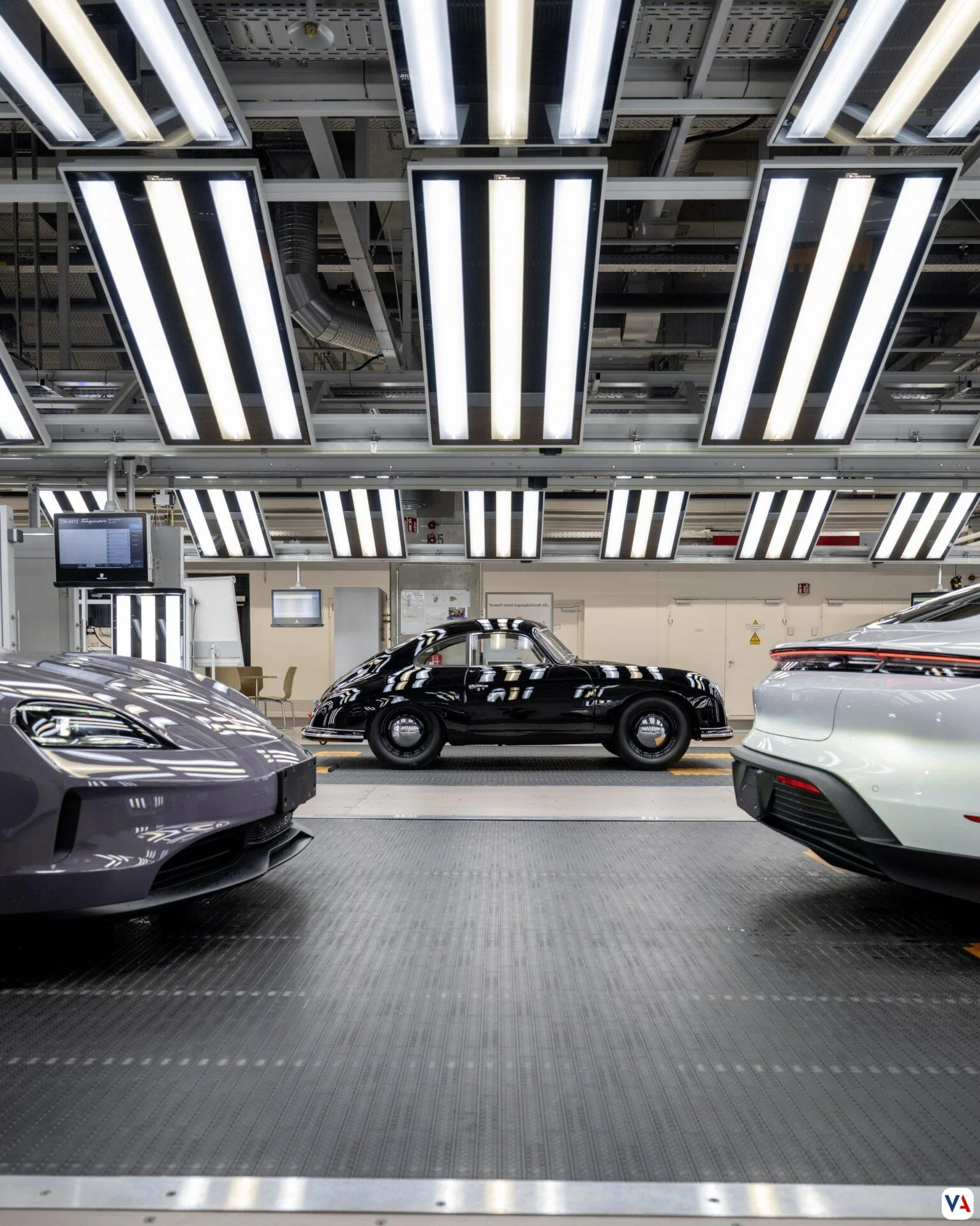 75 años de pasión y velocidad: Porsche celebra un hito histórico en Zuffenhausen 4 75 años de pasión y velocidad: Porsche celebra un hito histórico en Zuffenhausen -