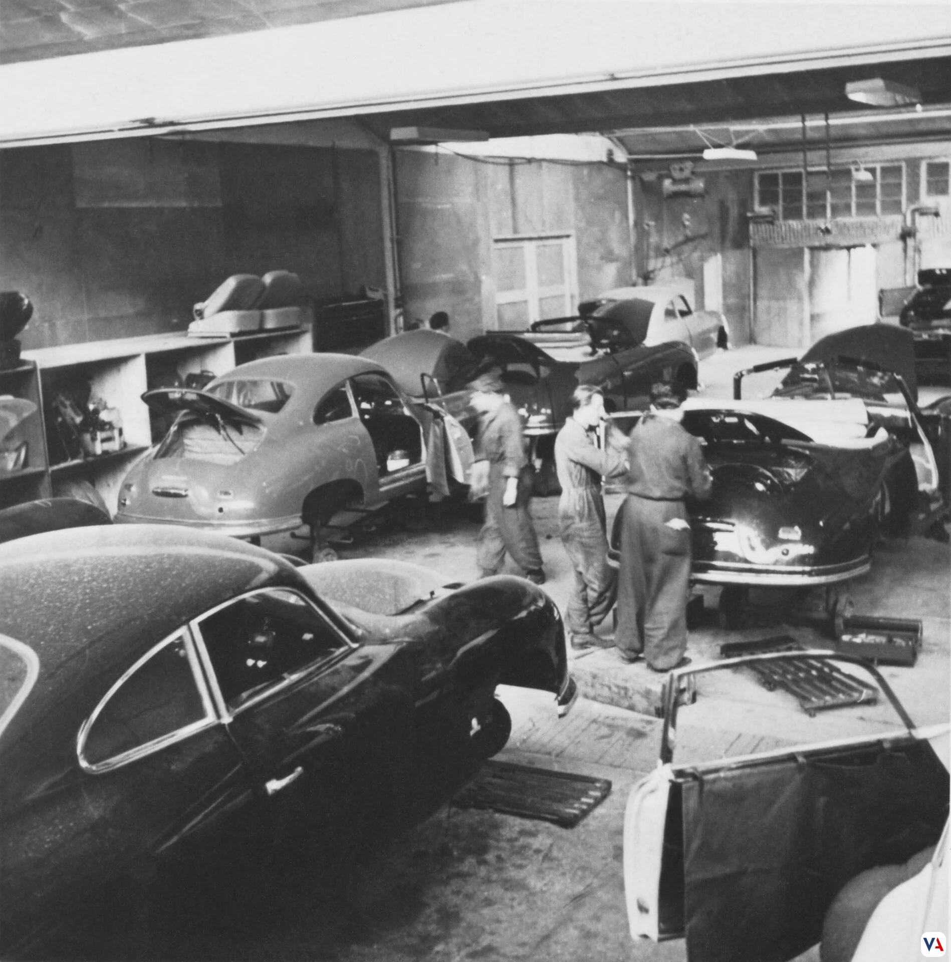 75 años de pasión y velocidad: Porsche celebra un hito histórico en Zuffenhausen 24 75 años de pasión y velocidad: Porsche celebra un hito histórico en Zuffenhausen -