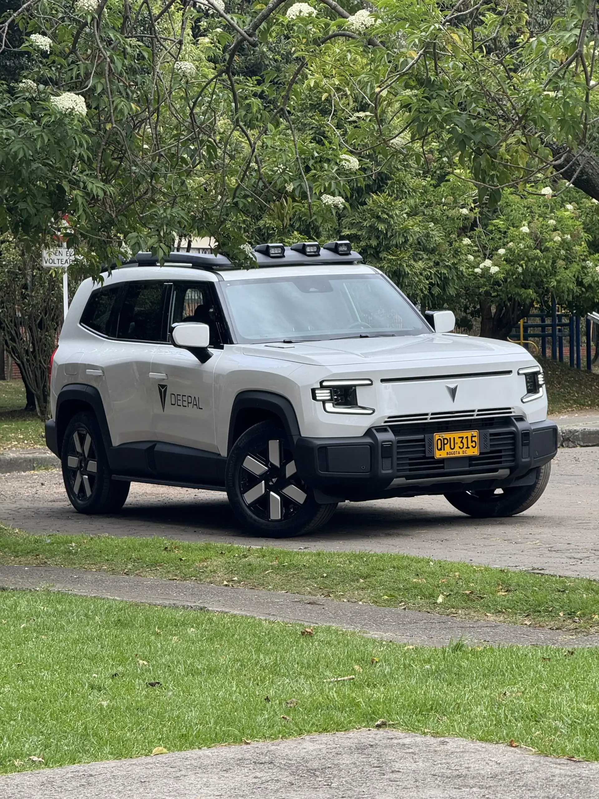 Deepal G318: un SUV de rango extendido preparado para las aventuras off-road en Colombia 13 Deepal G318: un SUV de rango extendido preparado para las aventuras off-road en Colombia -