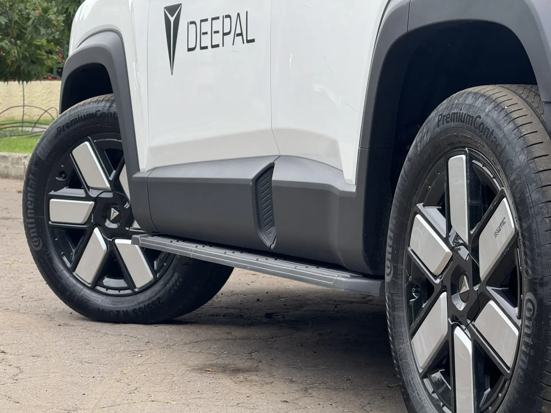 Deepal G318: un SUV de rango extendido preparado para las aventuras off-road en Colombia 22 Deepal G318: un SUV de rango extendido preparado para las aventuras off-road en Colombia -