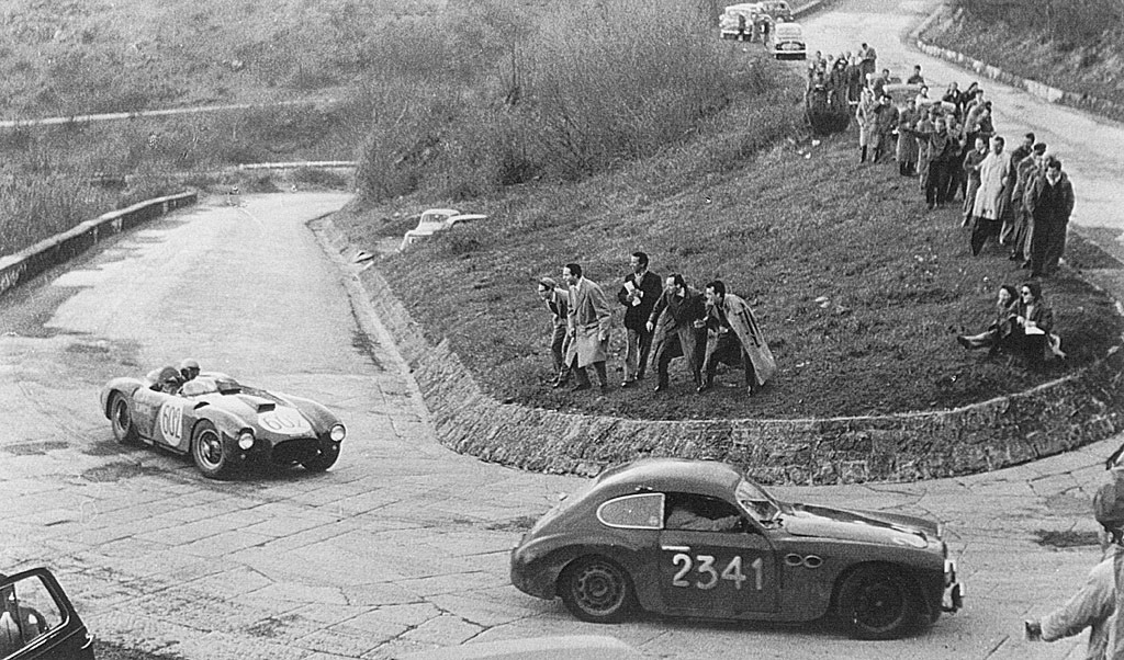 Alberto Ascari en el Lancia D50 Spyder N. 602 - Ganador de 1954