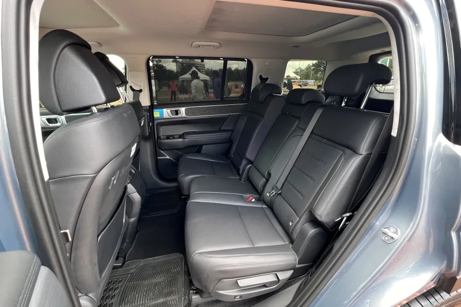 Hyundai Santa Fe Hybrid en Colombia: llama la atención por su estilo y sorprende por su eficiencia 8 Lanzamiento Hyundai Santa Fe Hybrid Limited 4x4 en Colombia