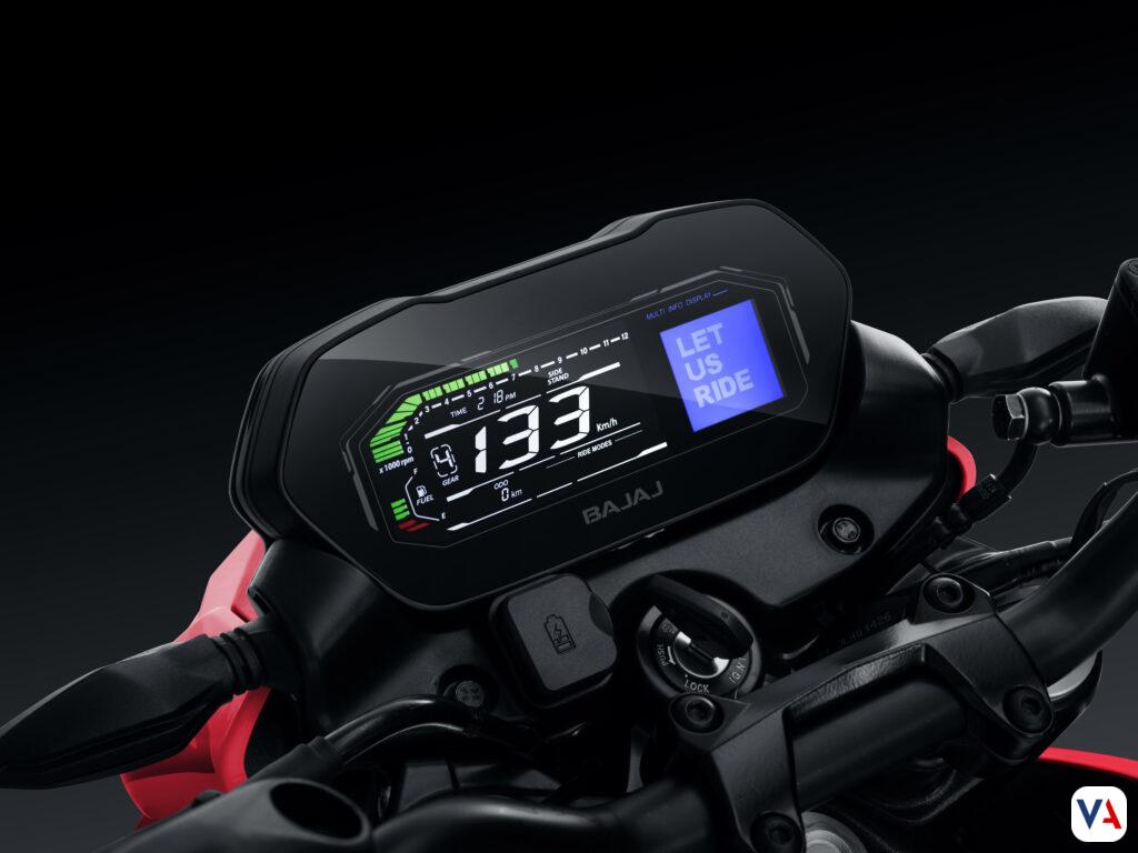 Pulsar NS400Z: así es la moto más deportiva y potente de la marca 4 Pulsar NS400Z tablero