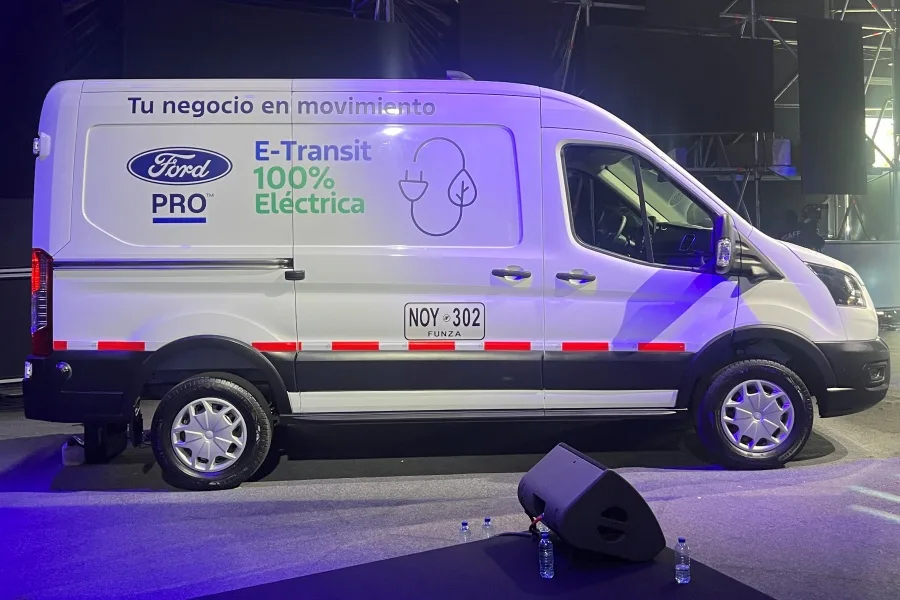 Ford E-Transit llega a Colombia: la nueva apuesta eléctrica en vehículos comerciales 2 Ford E-Transit Panel Van en Colombia