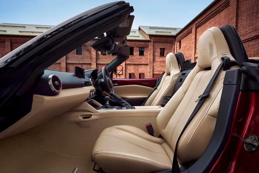 El Mazda MX-5 celebra su 35 aniversario: un tributo exclusivo para el roadster más icónico 2 Mazda MX-5 edición especial 35 aniversario