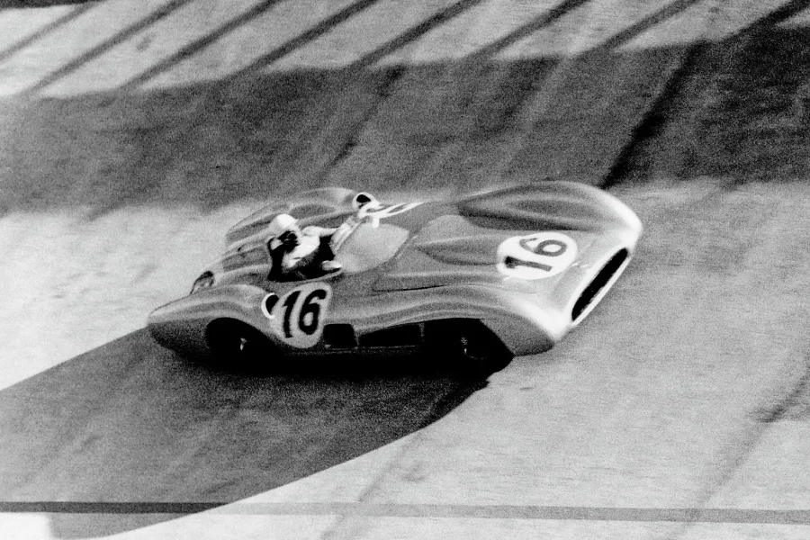 El espectacular Mercedes-Benz W 196 R fue subastado por más de 50 millones de dólares 6 Mercedes-Benz W 196 R Stromlinienwagen de 1954