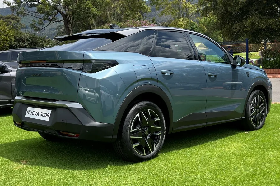El nuevo Peugeot 3008 llega a Colombia con su vistoso Panoramic i-Cockpit 2 Peugeot 3008 GT en Colombia