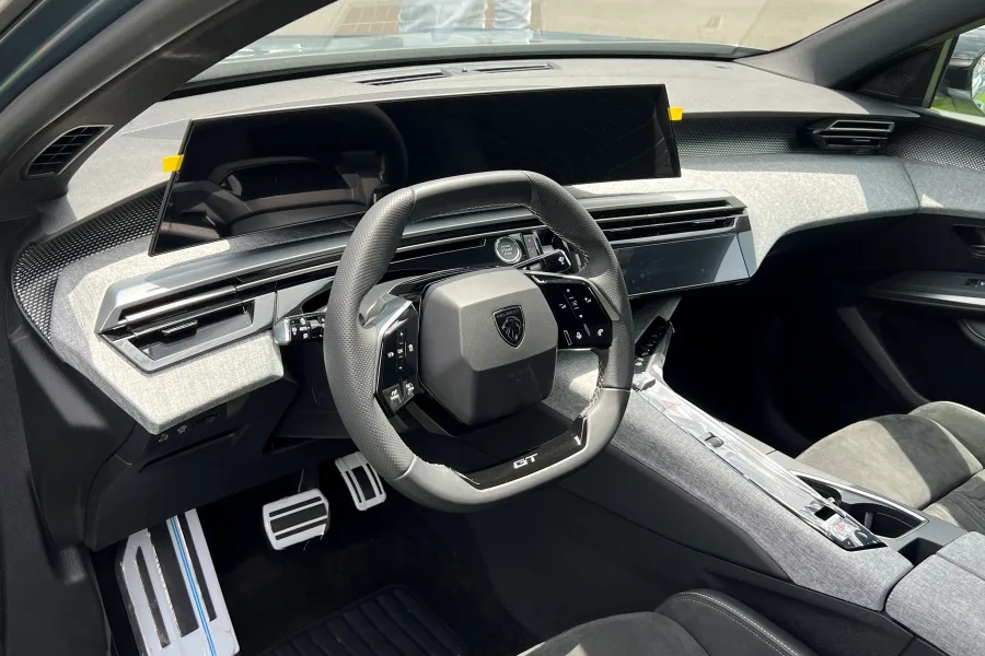 El nuevo Peugeot 3008 llega a Colombia con su vistoso Panoramic i-Cockpit 6 Peugeot 3008 GT en Colombia