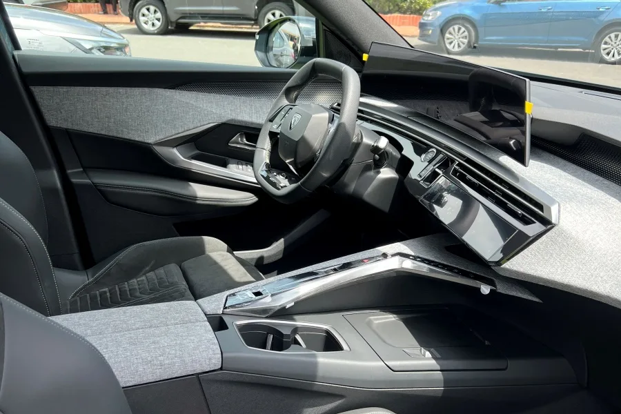 El nuevo Peugeot 3008 llega a Colombia con su vistoso Panoramic i-Cockpit 10 Peugeot 3008 GT en Colombia