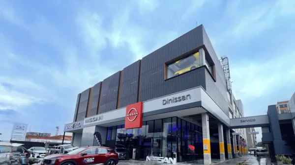 Nissan Morato Bogotá: la increíble vitrina del futuro abre sus puertas Nissan Morato Bogotá Fachada