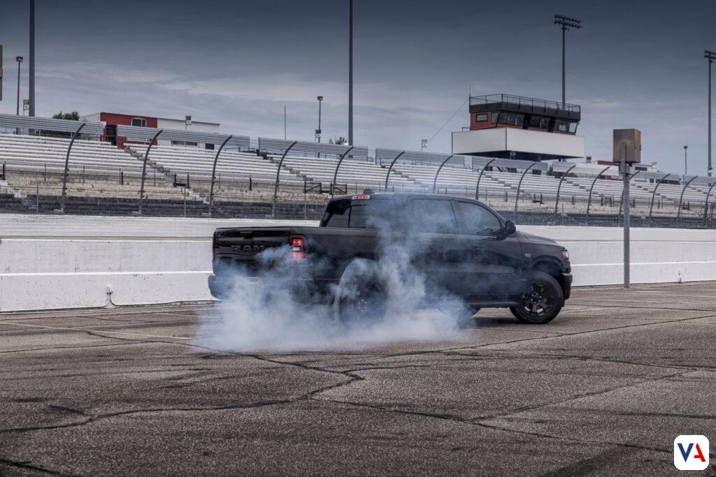 Regreso triunfante: la RAM 1500 HEMI está de vuelta 6 RAM 1500 HEMI