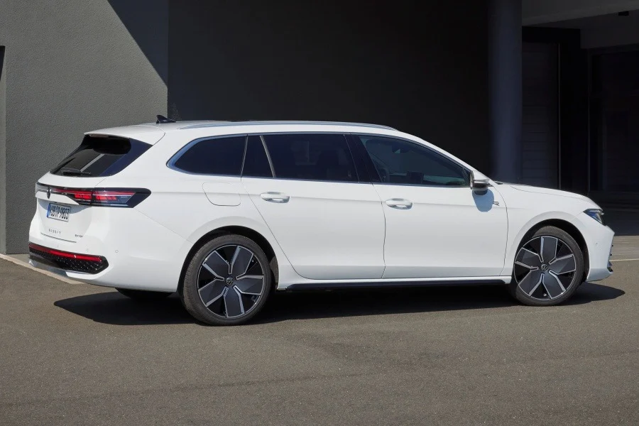 Volkswagen Passat Variant 2023 Volkswagen Passat Variant 2023: Innovación en la clase familiar -