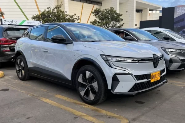 nuevo Renault Megane E-Tech en Colombia
