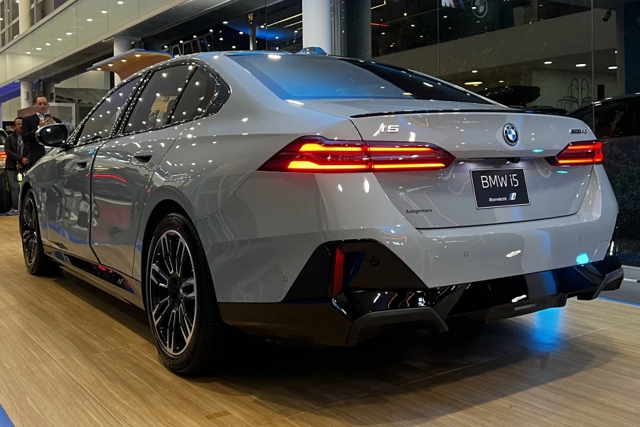 BMW i5 eDrive40 M Sport en Colombia