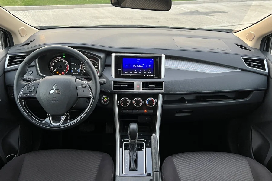 Probamos la Mitsubishi Xpander, un vehículo familiar muy espacioso y versátil 4 Mitsubishi Xpander 1.5 AT 2022 en Colombia