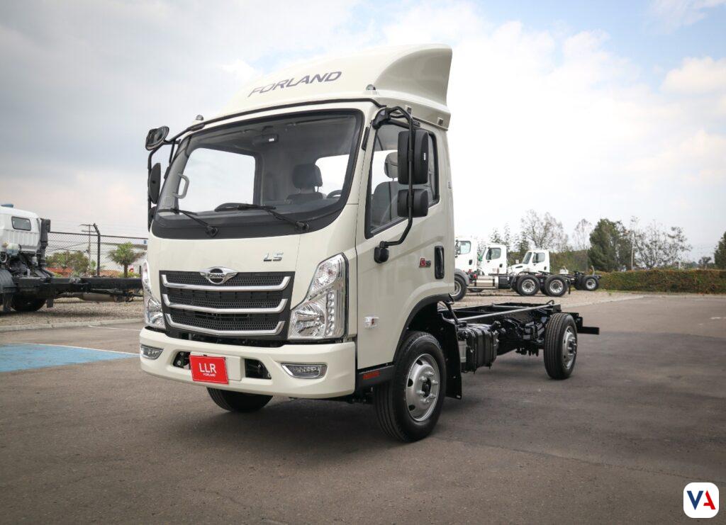 Forland presenta 5 camiones livianos: una nueva apuesta para el mercado colombiano 4 Camion Forland Derecha