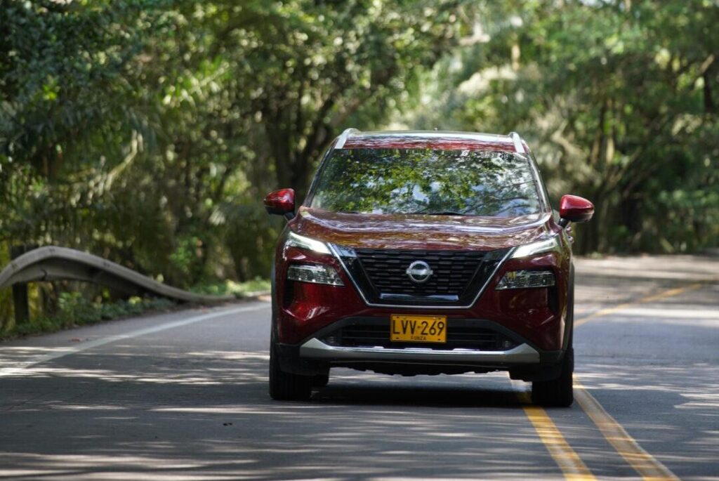 Nissan en Colombia cerró el 2024 con un crecimiento del 29% 3 Nisssan X-trail e-Power