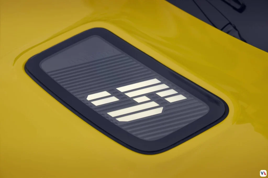 Renault-5-E-Tech-electric-iconic-cinq-version-Pop-Yellow.