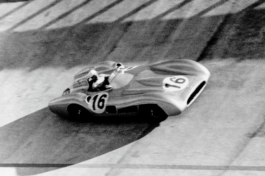 El espectacular Mercedes-Benz W 196 R fue subastado por más de 50 millones de dólares 4 Mercedes-Benz W 196 R Stromlinienwagen de 1954