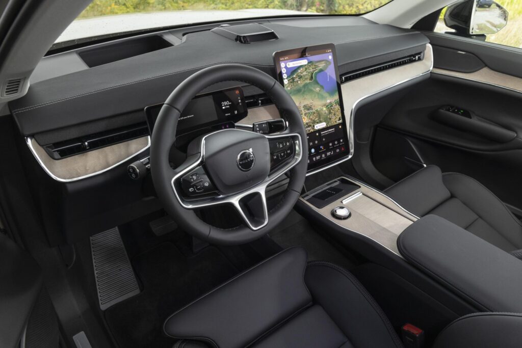 La nueva Volvo EX90 deslumbró en Cartagena antes de su debut oficial en Colombia 4 Volvo EX90 Twin Performance