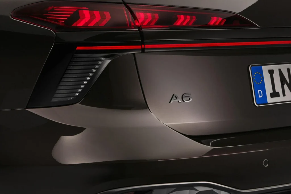 AUDI A6 Avant - back