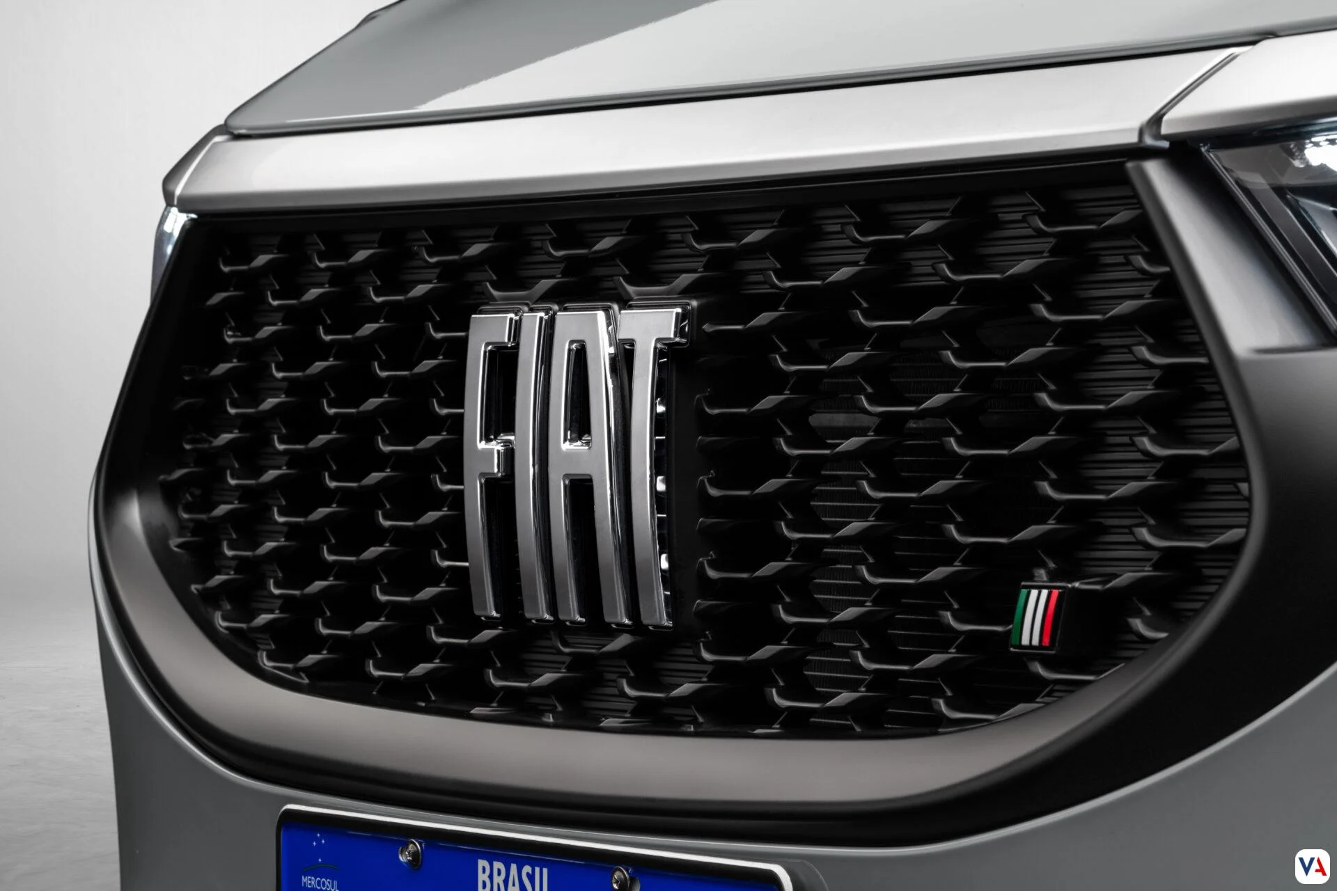 Fastback_Audace front logo FIAT