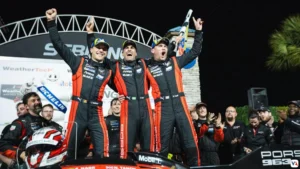 Felipe-Nasr-BRA-Nick-Tandy-GBR-Laurens-Vanthoor-BEL-Porsche-963-Porsche-Penske-Motorsport-7-IMSA-Sebring-USA-2025-Porsche-AG
