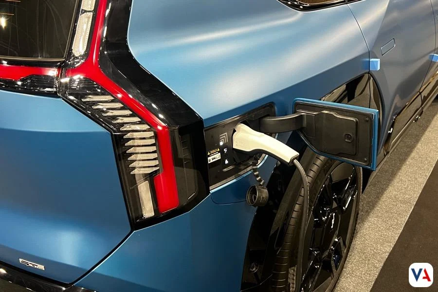 Kia lidera la innovación en vehículos eléctricos con carga inteligente y servicios V2H -