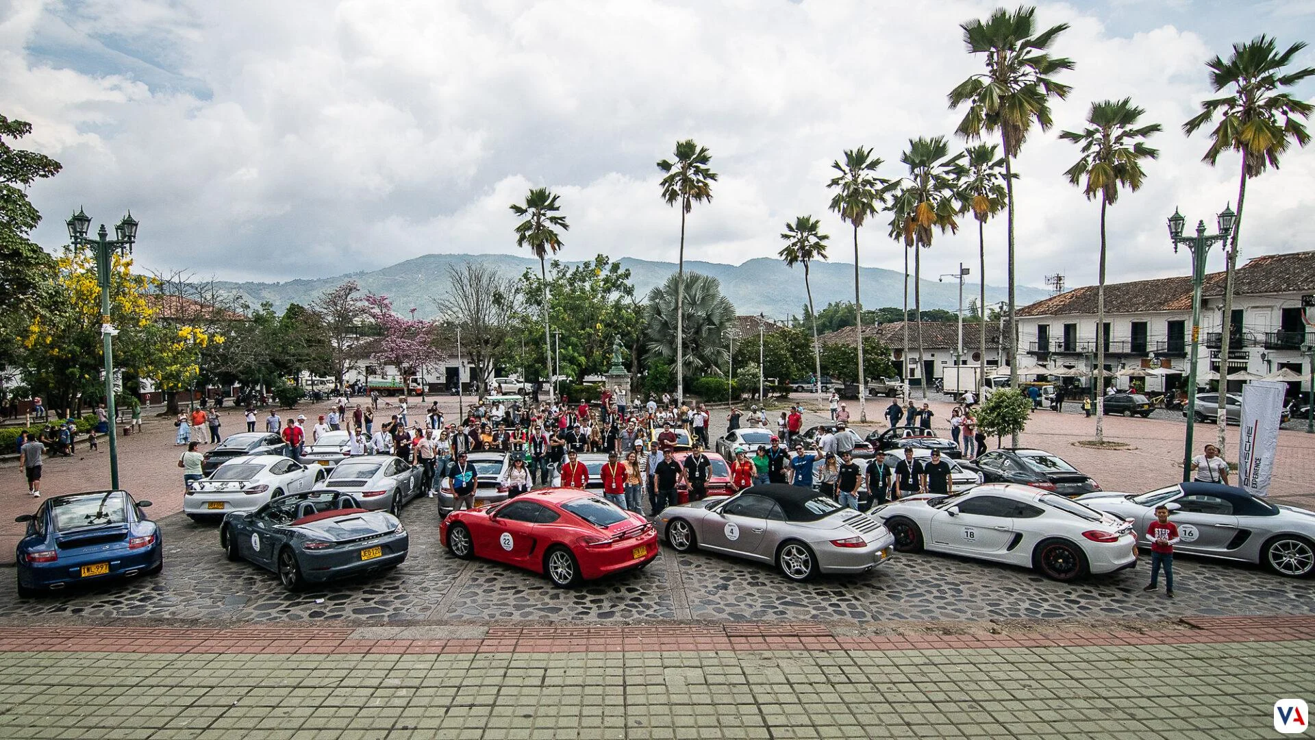 Autoelite es reconocido como el importador del año 2024 en América Latina 4 Equipo autolite