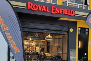 Royal-Enfield-Fachada