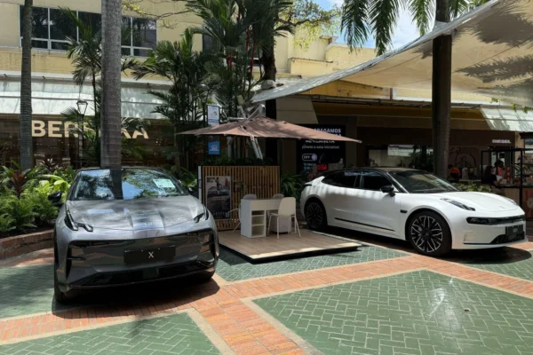 Zeekr Pop-Up Store Cali