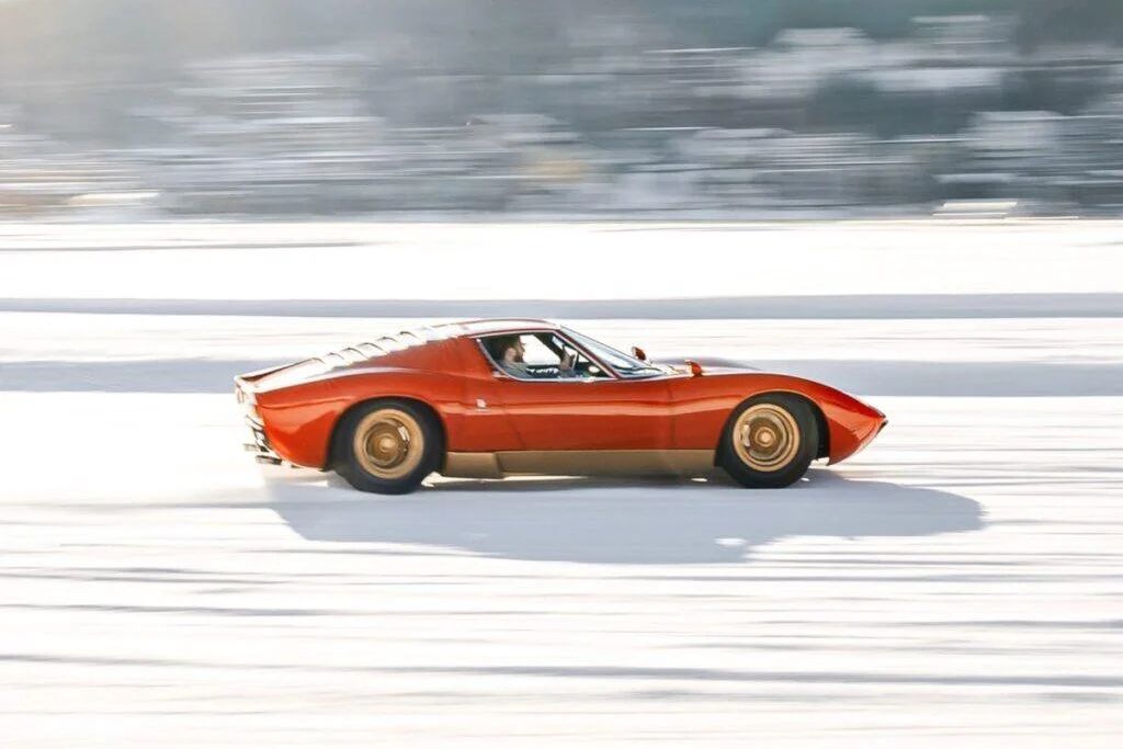 The I.C.E. St. Moritz 2025: un evento icónico de elegancia automotriz 3 Hero below zero Lamborghini Miura SV