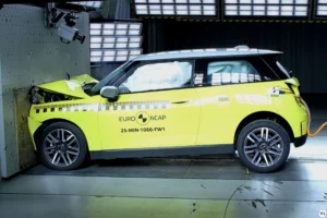 MINI Cooper E Euro NCAP 2025