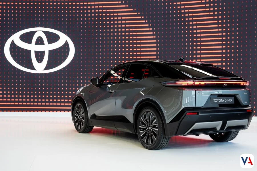Toyota C-HR Eléctrico: el crossover que le faltaba a la casa japonesa 5 Toyota CH-R+ AWD 2025