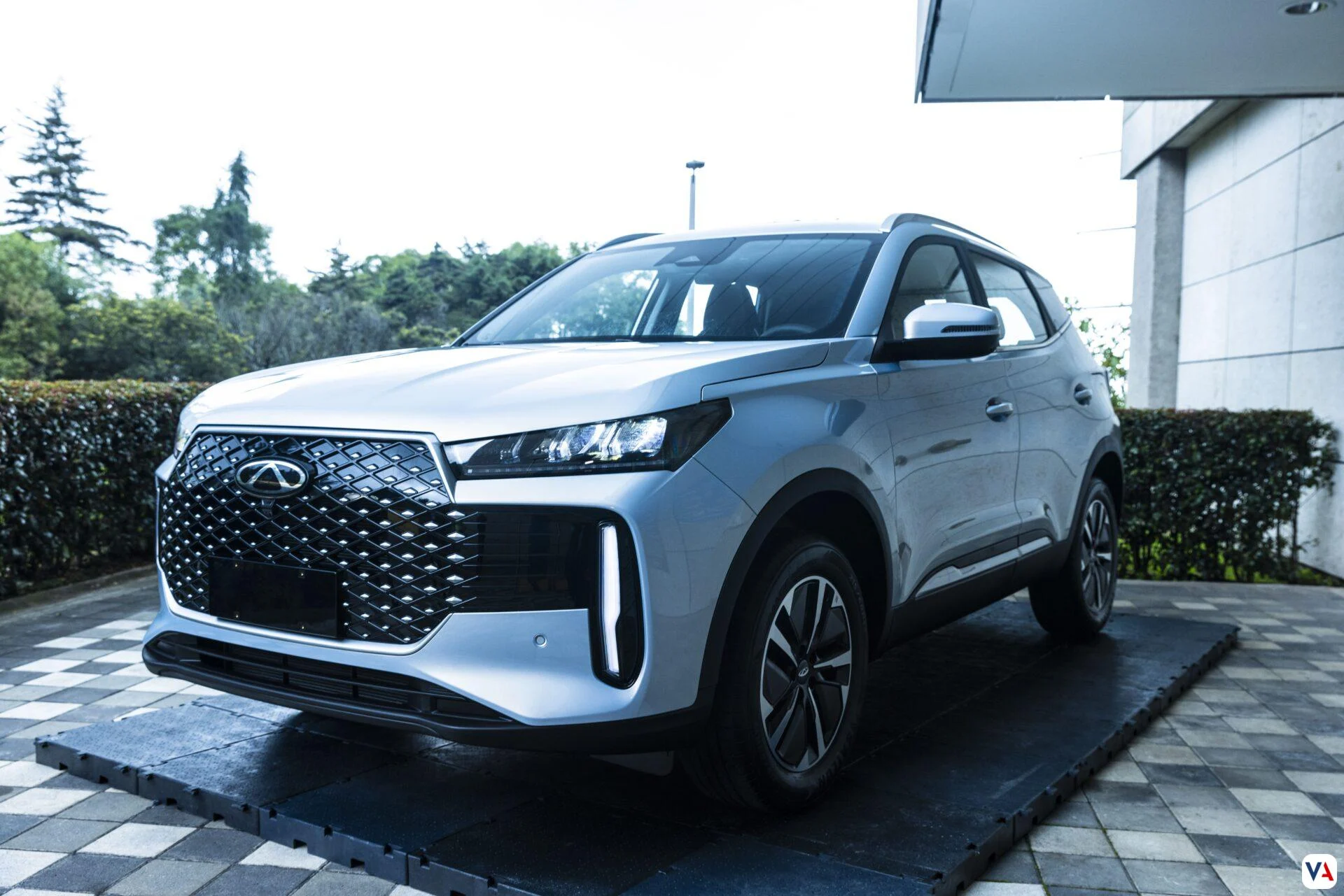 Chery se consolida en Colombia con un innovador portafolio electrificado 4 Chery 4 PRO Hybrid