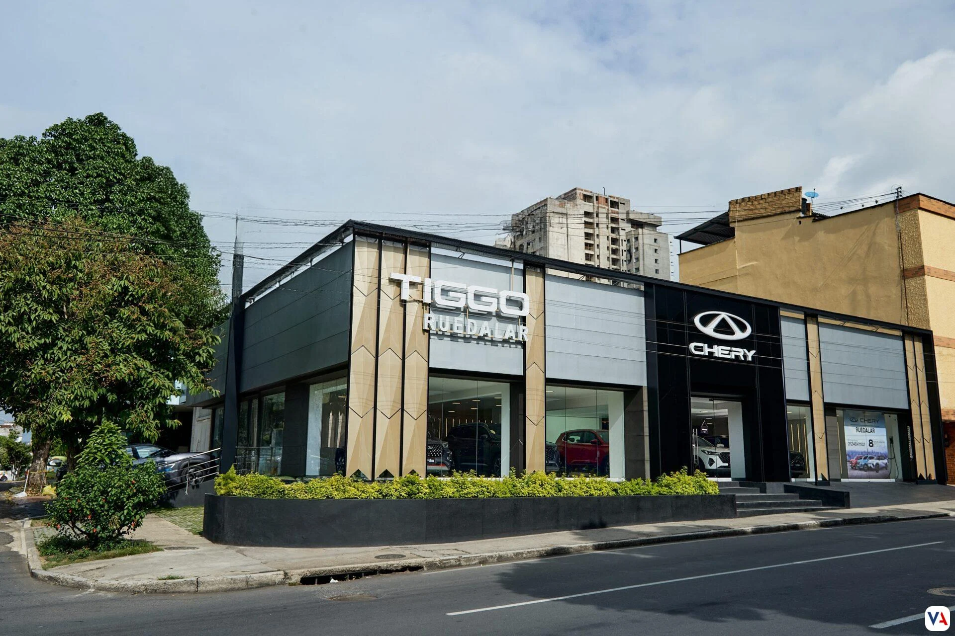 chery vitrina ruedalar