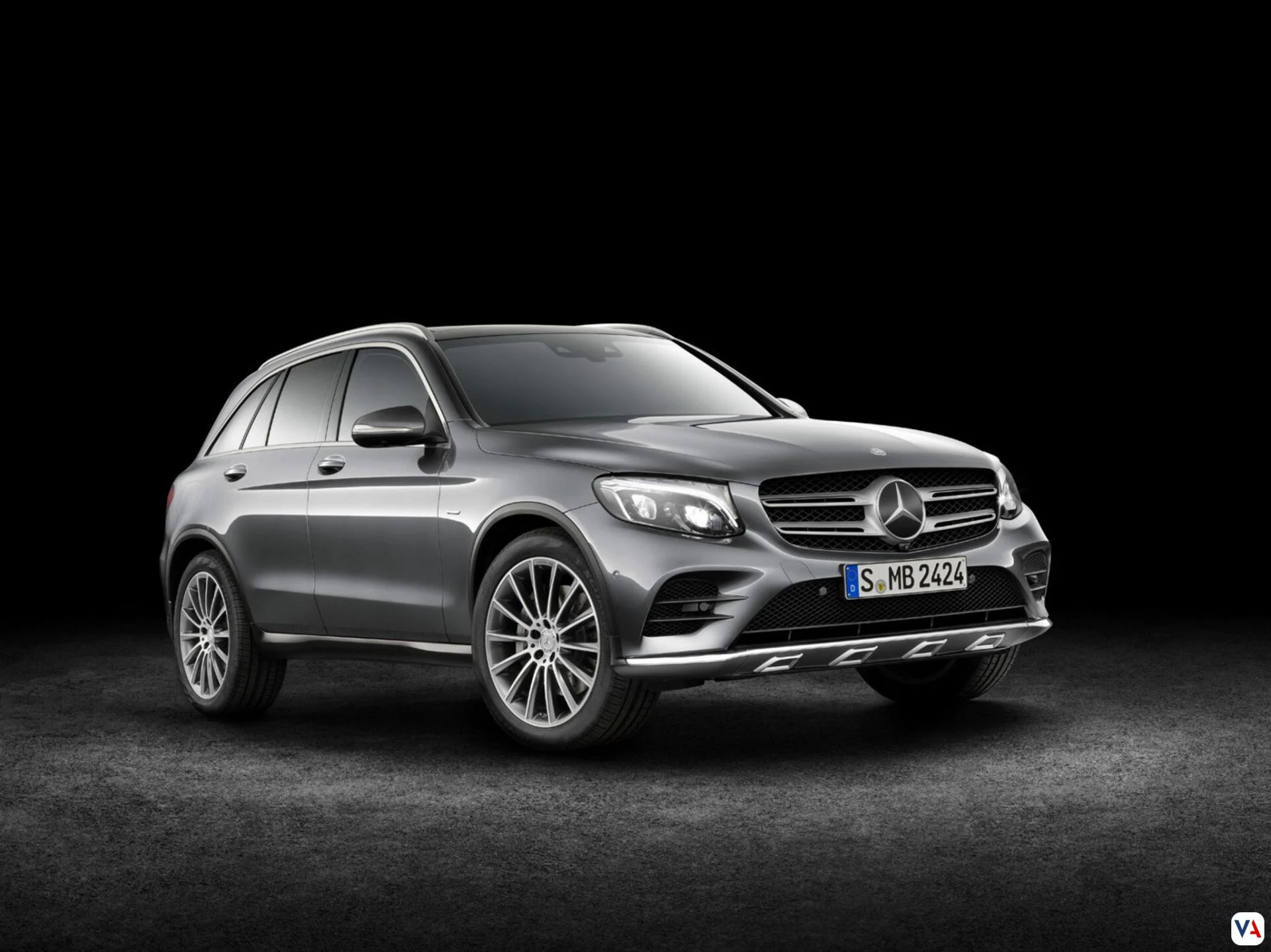 Mercedes-Benz Consolida su liderazgo en Colombia con crecimiento imparable 2 Mercedes-Benz GLC 450
