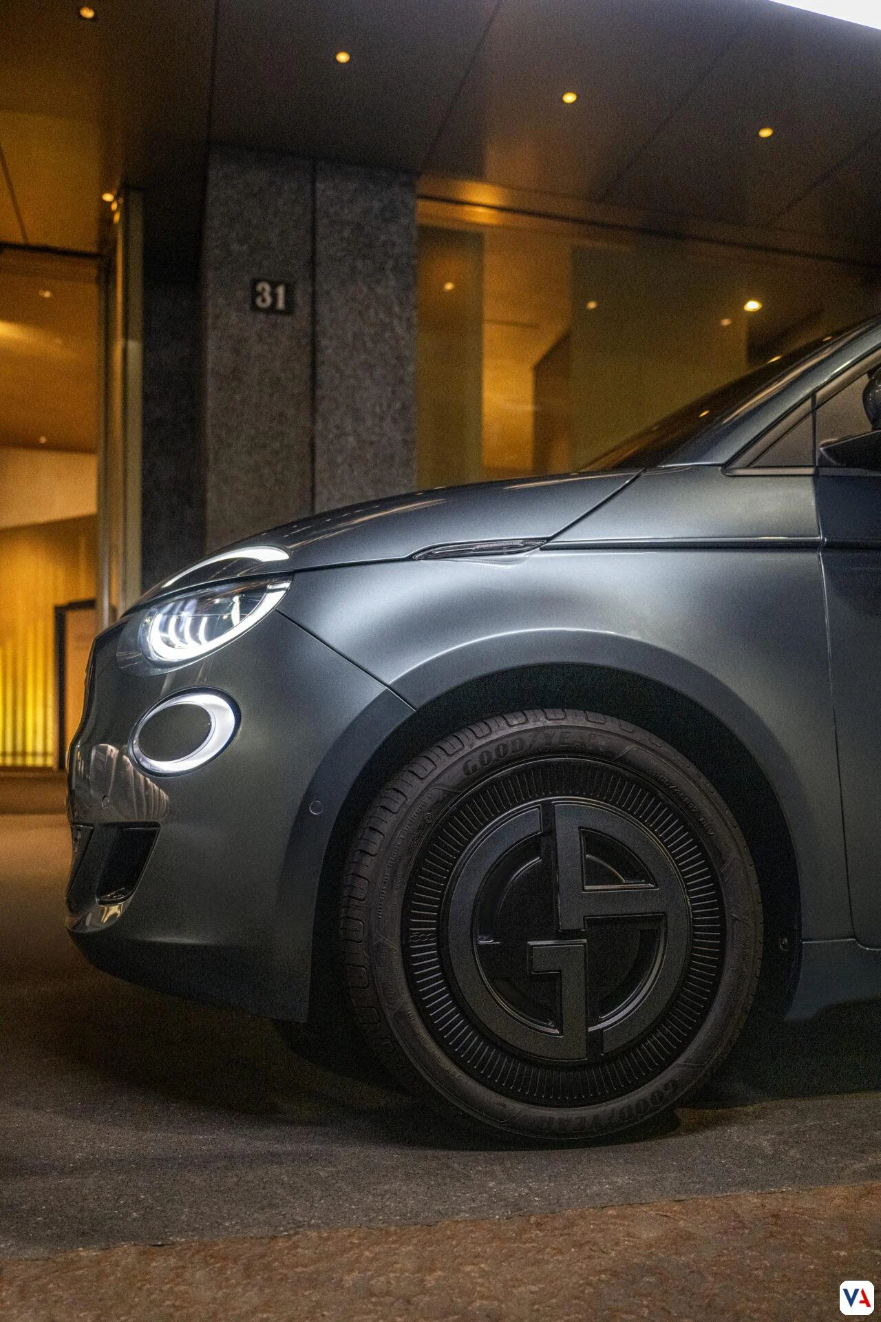 Fiat 500e Giorgio Armani: Ícono de moda y sostenibilidad eléctrica -