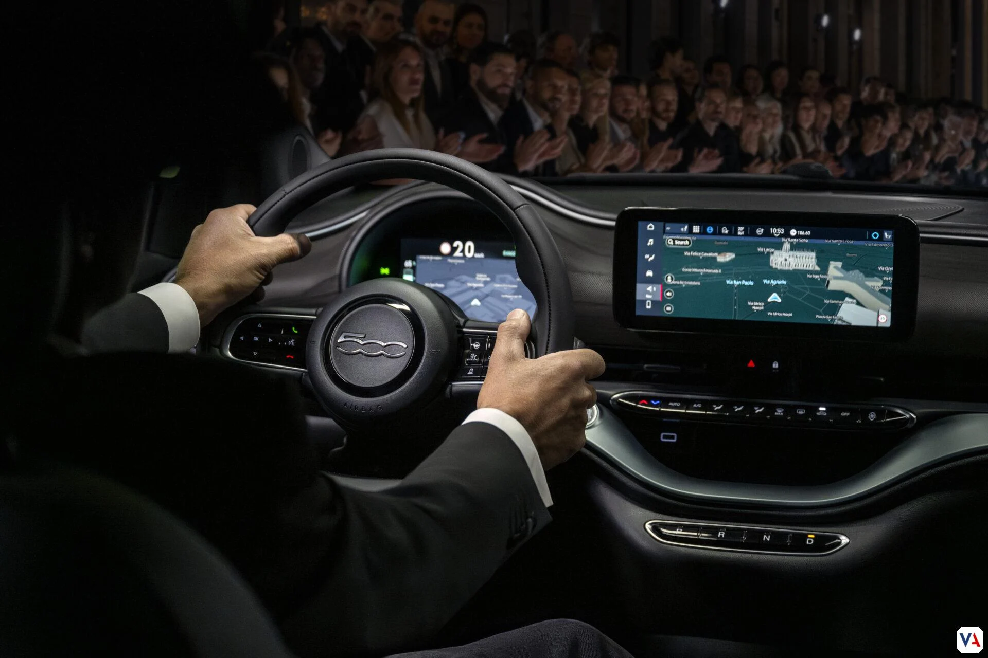 Fiat 500e Giorgio Armani: Ícono de moda y sostenibilidad eléctrica -