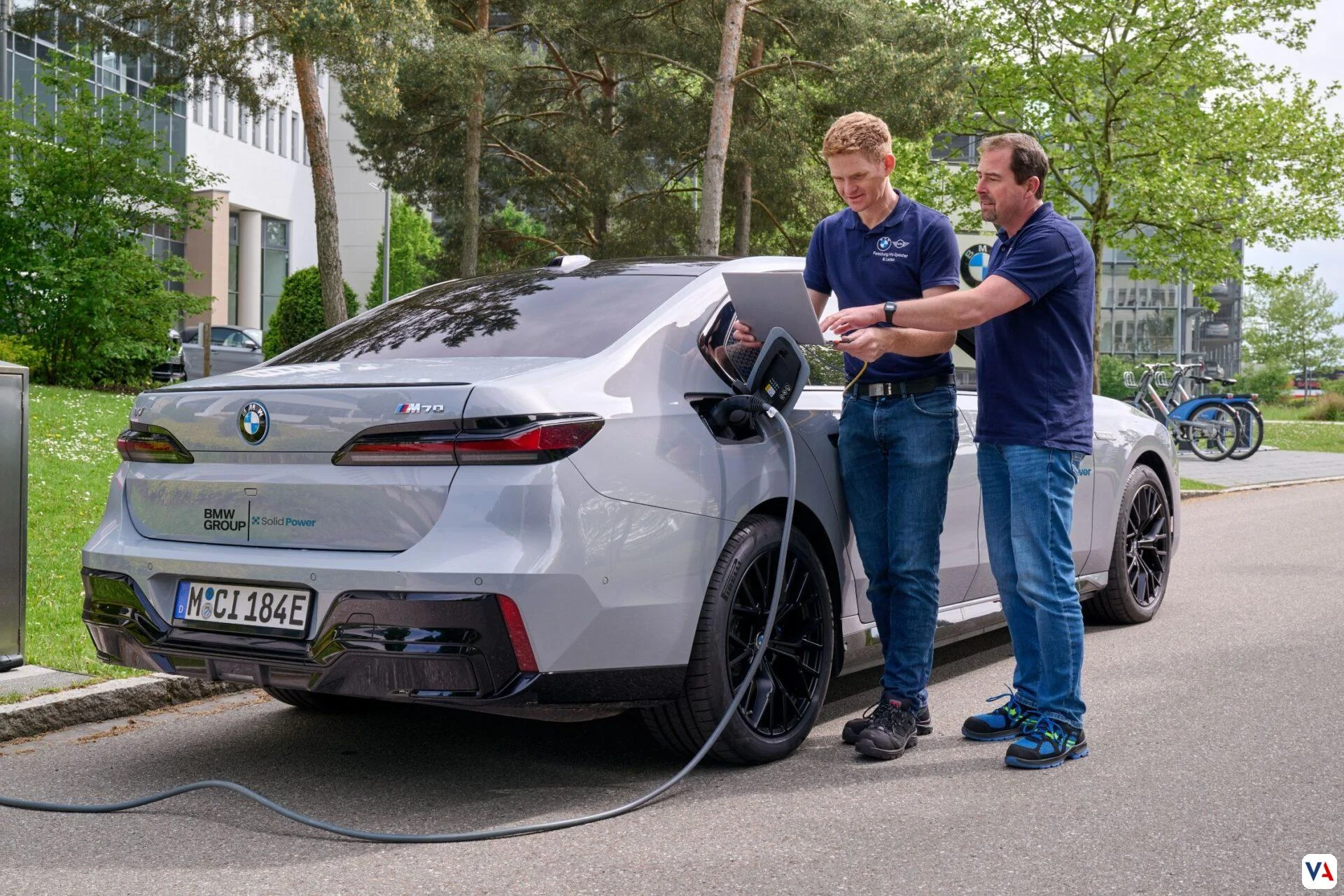 BMW i7 prueba baterías ASSB: la revolución eléctrica con mayor autonomía 5 Baterías ASSB