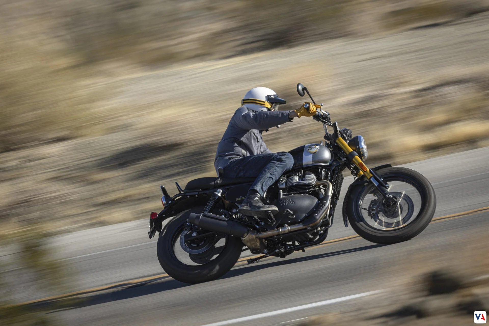 Royal Enfield Colombia deslumbra con nuevos modelos en la Feria 2 Ruedas 12 Royal Enfield Colombia BEAR 650