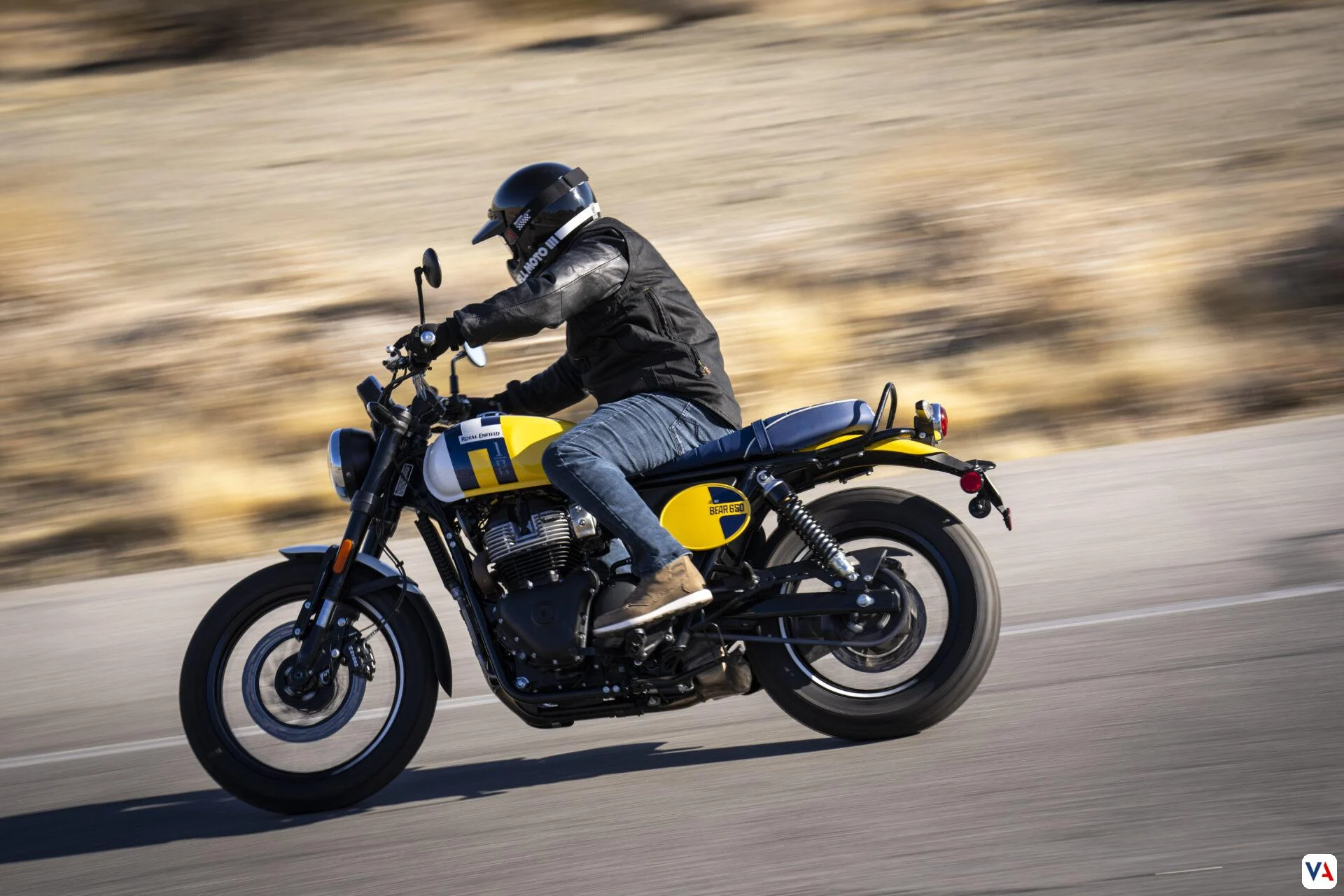 Royal Enfield Colombia deslumbra con nuevos modelos en la Feria 2 Ruedas 10 Royal Enfield Colombia BEAR 650