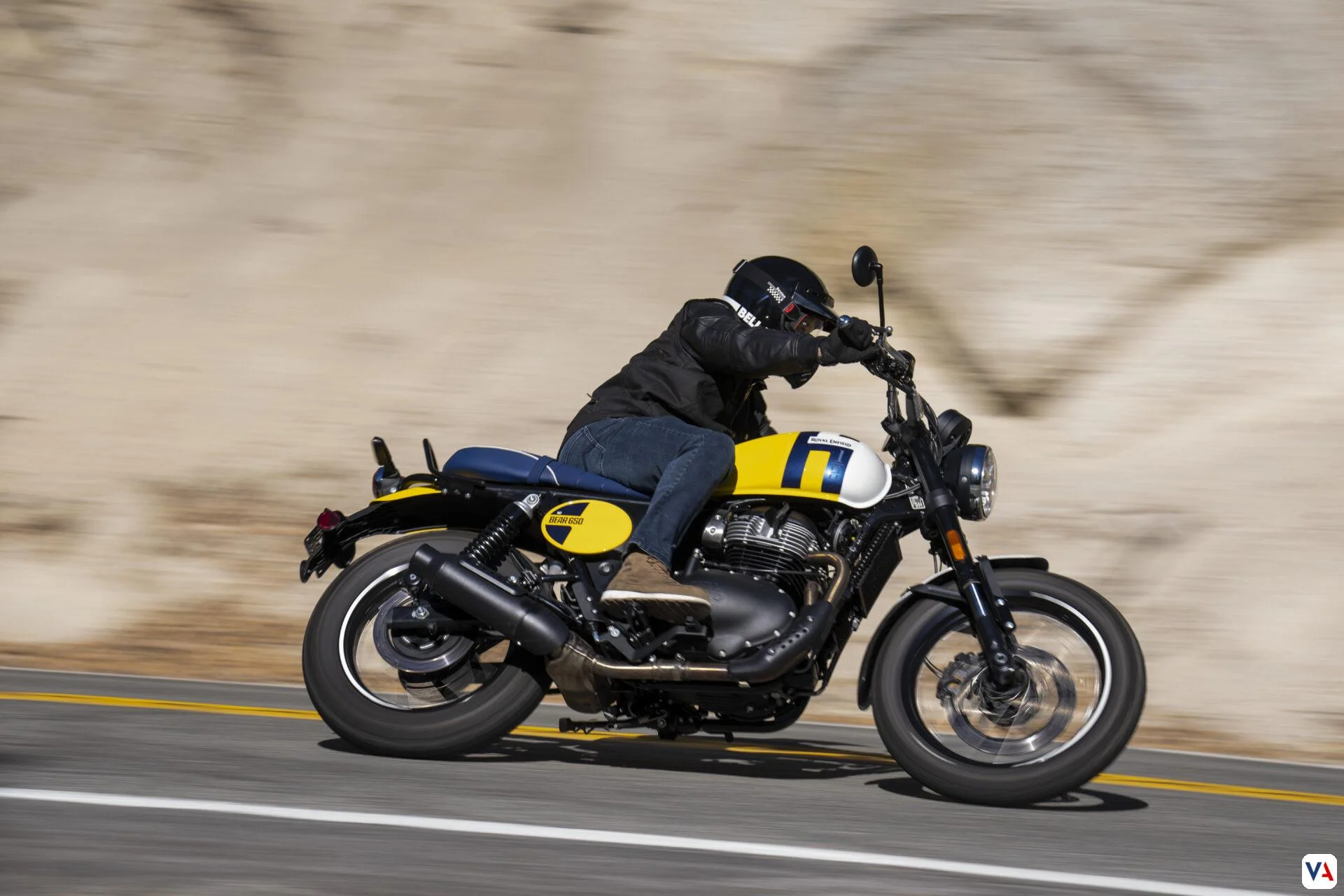 Royal Enfield Colombia deslumbra con nuevos modelos en la Feria 2 Ruedas 2 Royal Enfield Colombia BEAR 650