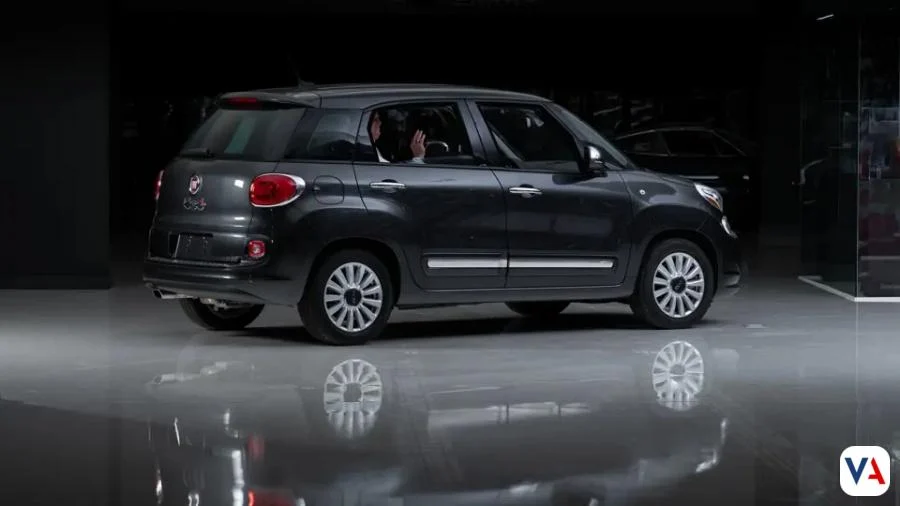 Los Fiat 500L del Papa Francisco: Símbolo de humildad papal 2 Fiat 500L Papa Francisco