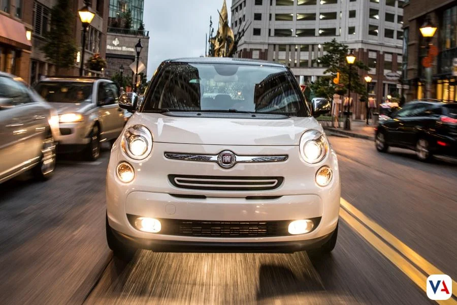 Los Fiat 500L del Papa Francisco: Símbolo de humildad papal 3 Fiat 500L Papa Francisco