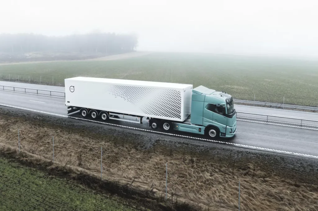 Volvo FH Aero Electric: 600 km de pura potencia eléctrica y autonomía revolucionaria 3 Volvo FH Aero Electric