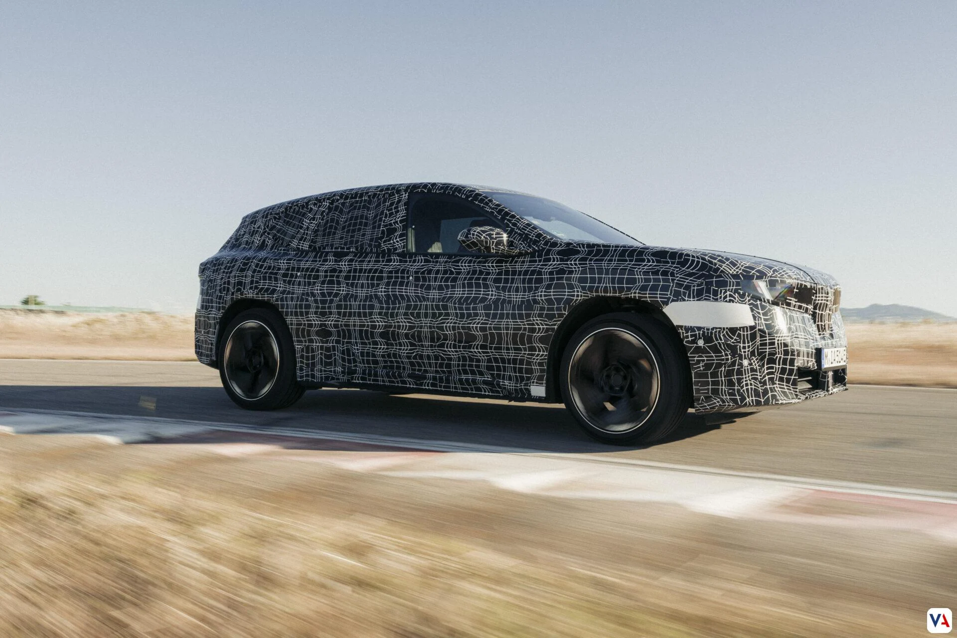 BMW iX3: la nueva era eléctrica con 800 km de autonomía y poder sin precedentes 2 BMW iX3