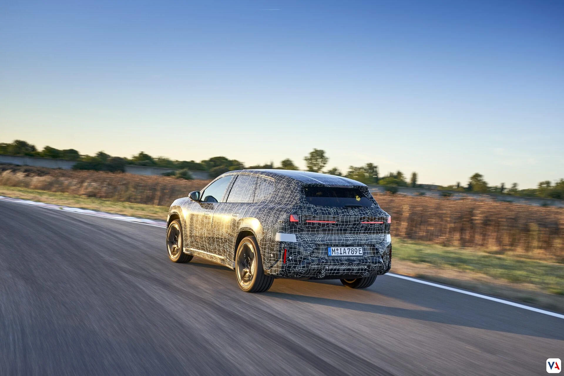 BMW iX3: la nueva era eléctrica con 800 km de autonomía y poder sin precedentes 3 BMW iX3