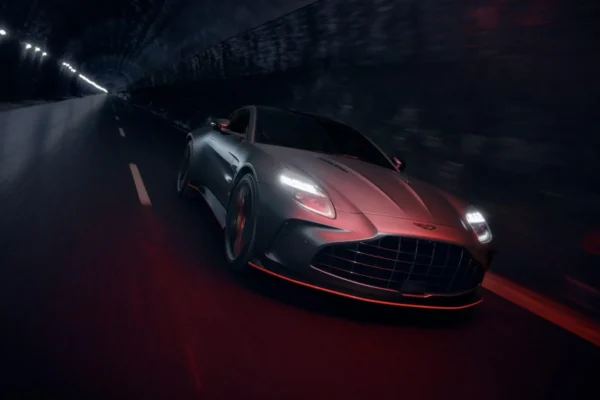 Aston Martin Vantage S