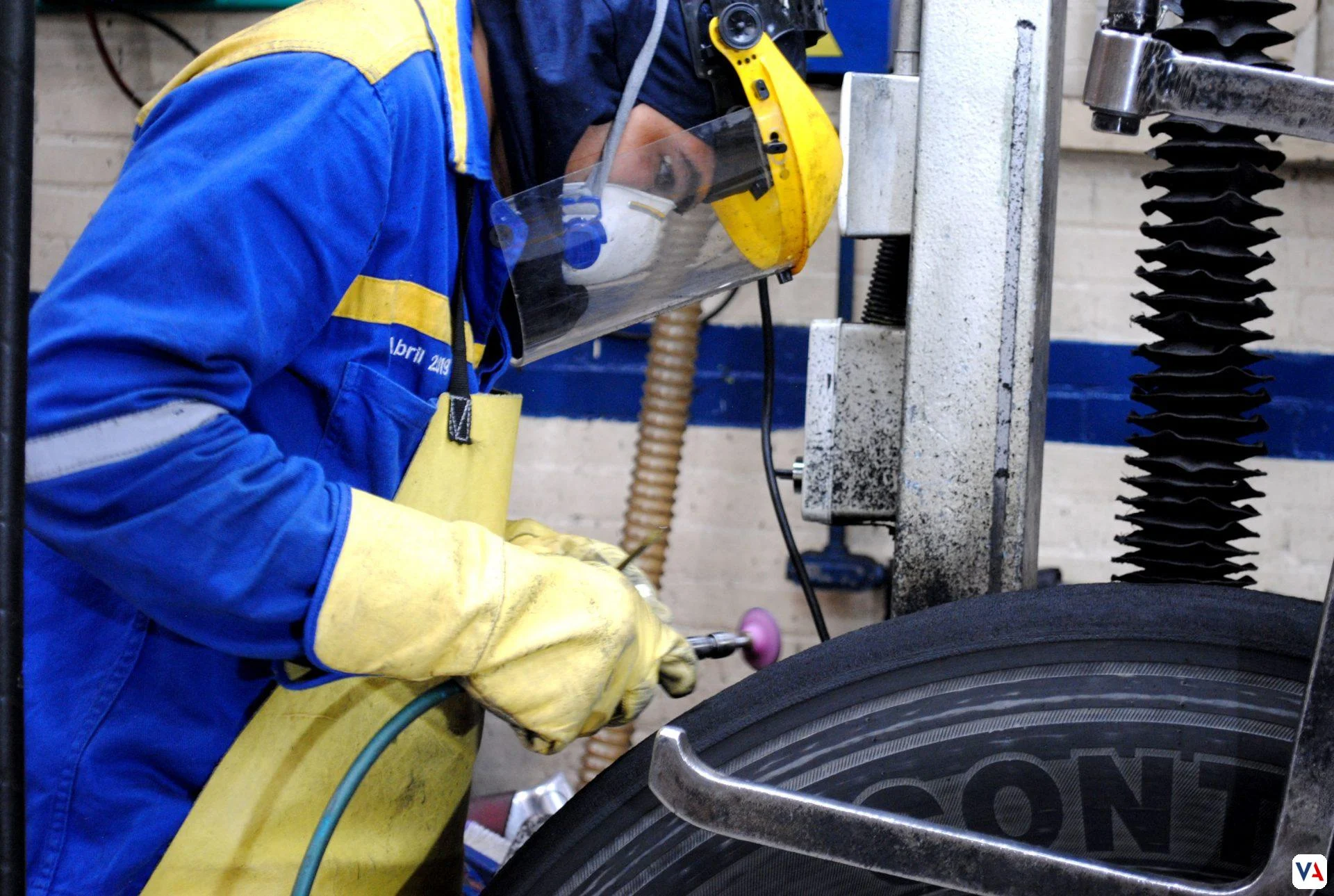 Reencauche de llantas: Ahorro de más de $22 mil millones que potencia el transporte colombiano 5 Reencauche de llantas